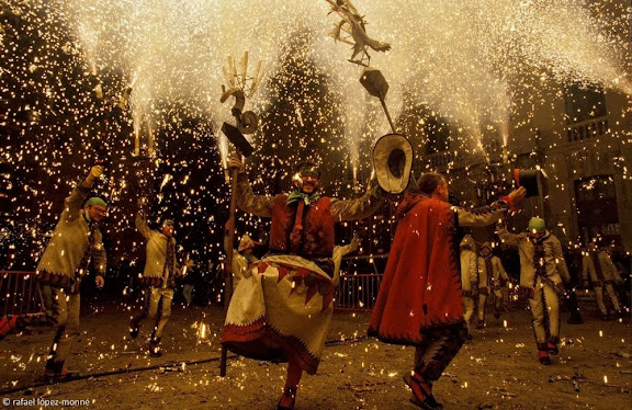 Ball de Diables de Tarragona. Enterrament del Carnestoltes. Carnaval. Tarragona, Tarragonès, Tarragona 1999.09