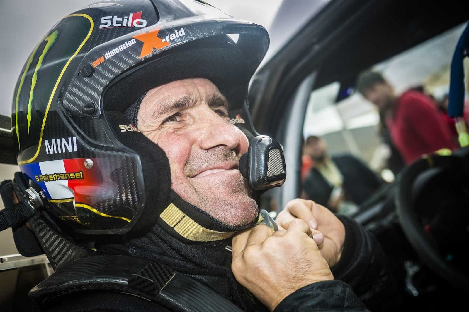 [Stephane-Peterhansel%255B10%255D.jpg]