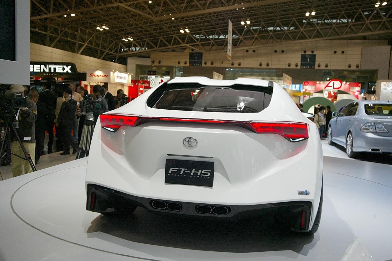[2007-Toyota-FT-HS-Concept-10%255B2%255D.jpg]