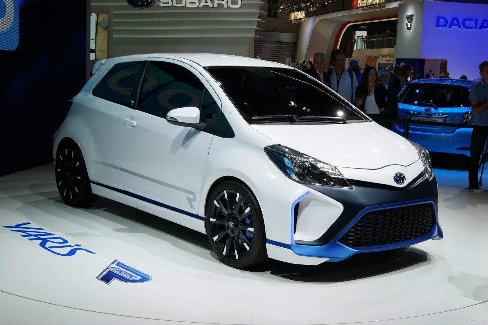 [Toyota-Yaris-Hybrid-R-Frankfurt-6%255B2%255D%255B3%255D.jpg]