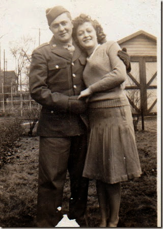 UncleFrancis&Mom1944