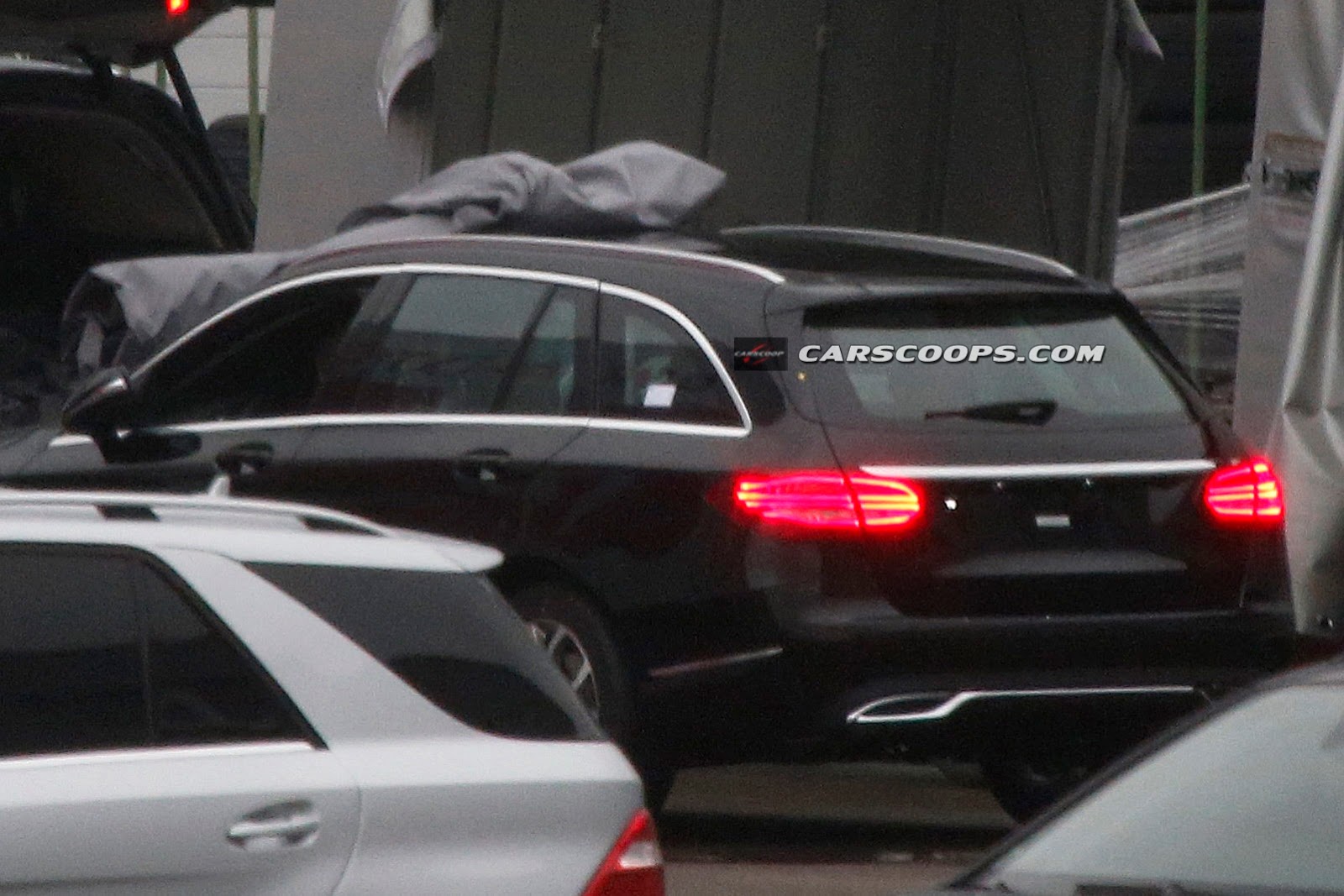 [2015-Mercedes-C-Class-Combi-4%255B3%255D.jpg]