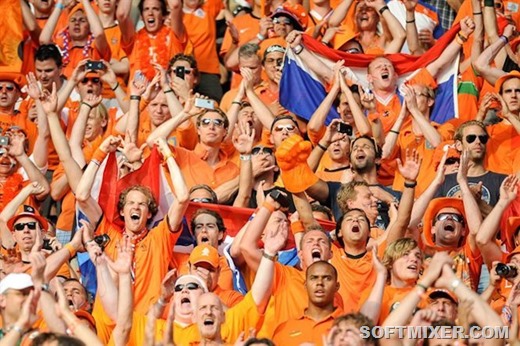 [Dutch_football_supporters_20120609__1_%255B4%255D.jpg]