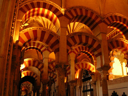 Moschee Spania: Mezquita Catedral, coloane