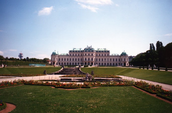 10. Palatul Belvedere de Sus.jpg