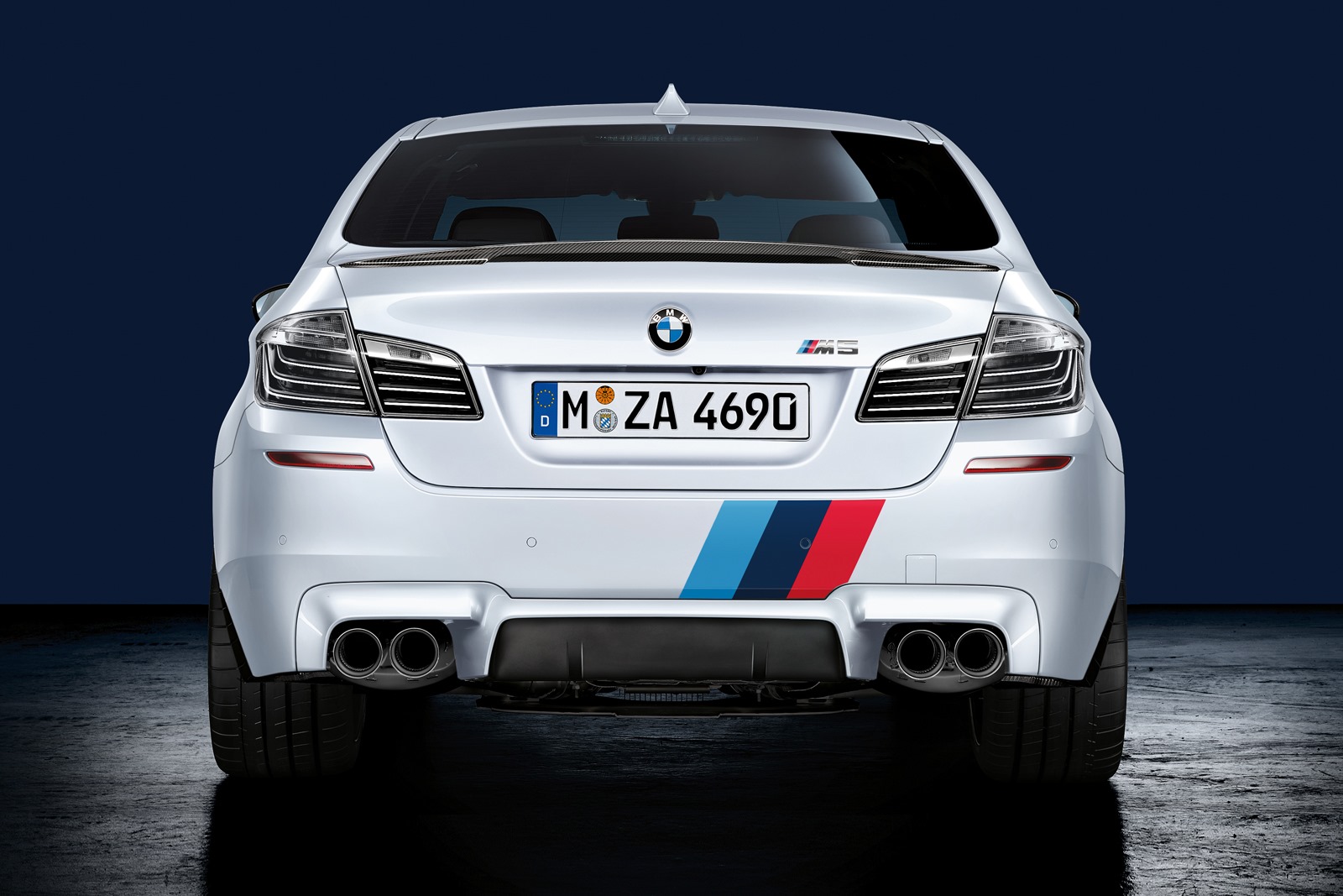 [BMW-M5-M-Performance-2%255B3%255D.jpg]