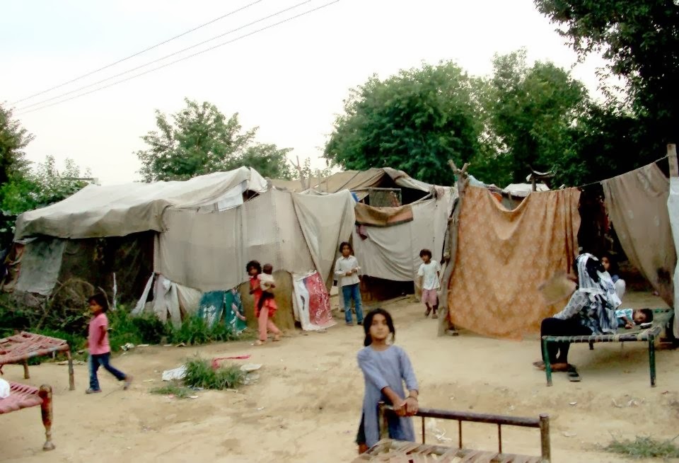 [PovertyStricken%2520Christian-Pakistanis%255B3%255D.jpg]