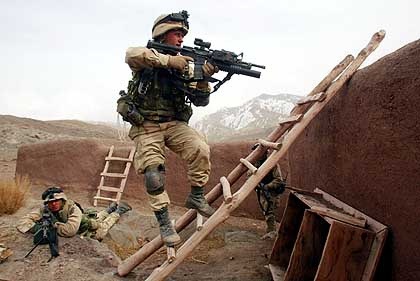 [afghanistan_soldiers_usa%255B4%255D.jpg]