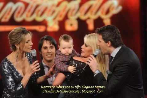 Nazarena Vélez con su hijo Tiago en brazos..JPG