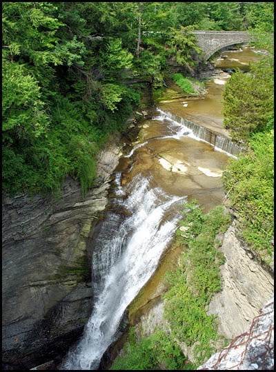 02f - South Rim Trail - The Upper Falls