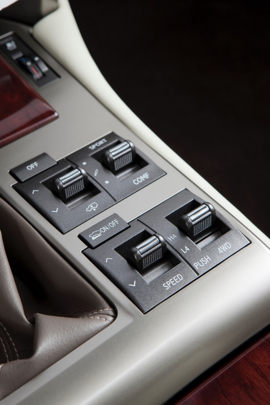 [2013-Lexus-GX-8%255B3%255D.jpg]