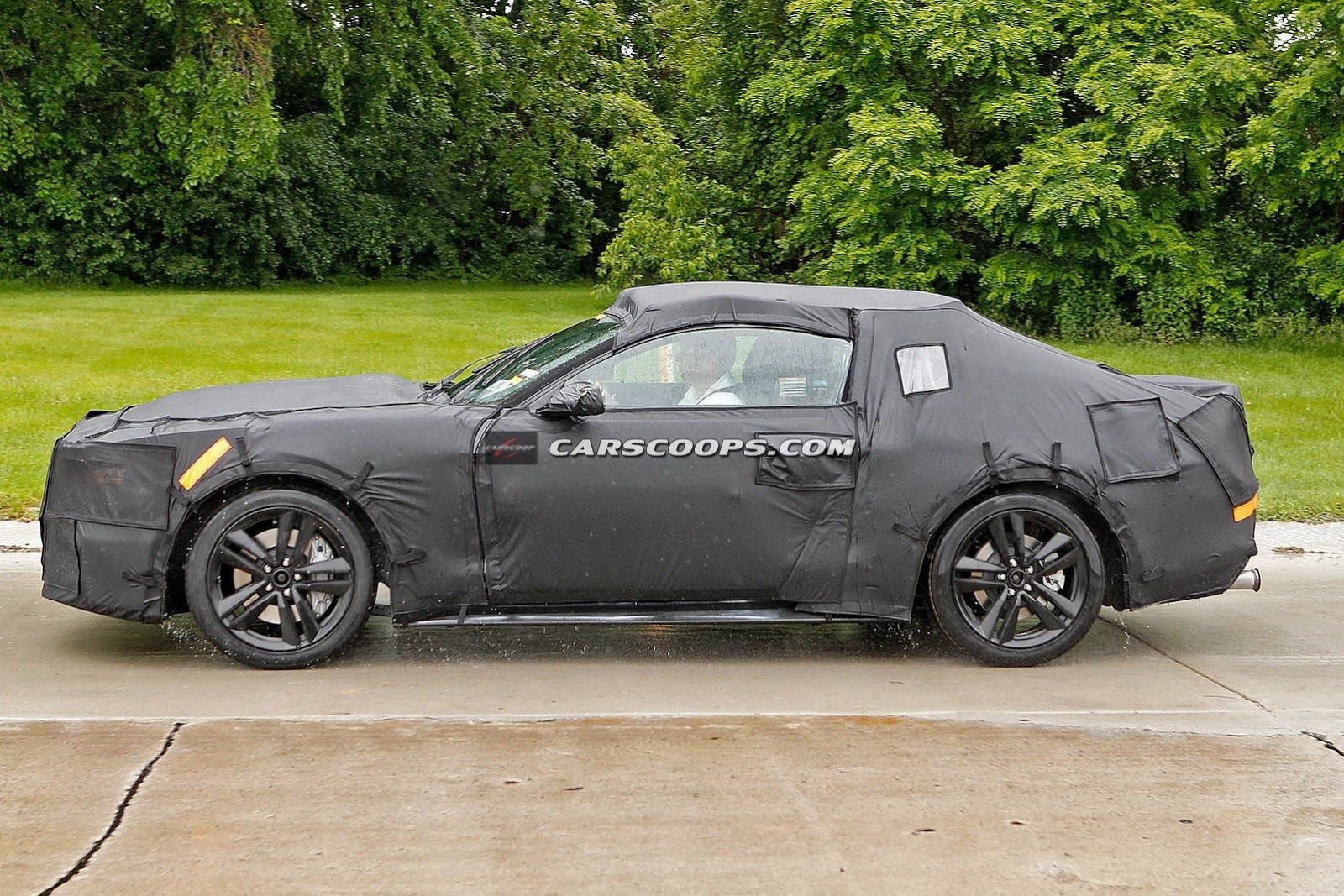 [2015-Ford-Mustang-Coupe-6Carscoops%255B3%255D%255B3%255D.jpg]