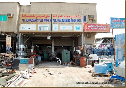 mussafah store