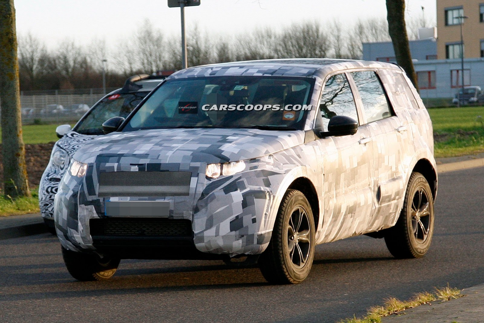 [New-LR-Freelander-1%255B4%255D.jpg]