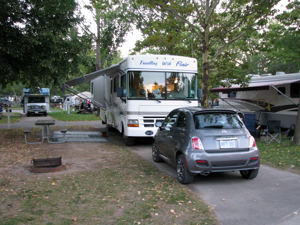 [7778%2520Lundy%2527s%2520Lane%2520-%2520Niagara%2520Falls%2520KOA%2520-%2520motorhome%2520and%2520rental%2520Fiat%255B3%255D.jpg]