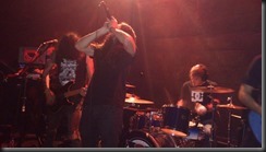 553487_566968833368968_146605364_n