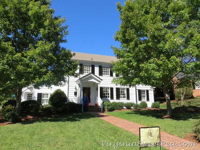 [House%2520Tour14%255B3%255D.jpg]