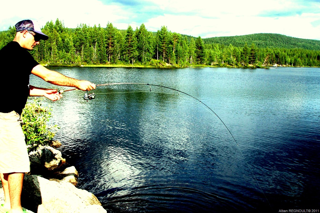 [gafsele_lappland%2520pro%2520natur_alban%2520regnoult_suede_laponie_brochet_perche_carnassier_big%2520bait_leurres_jig_005.jpg]