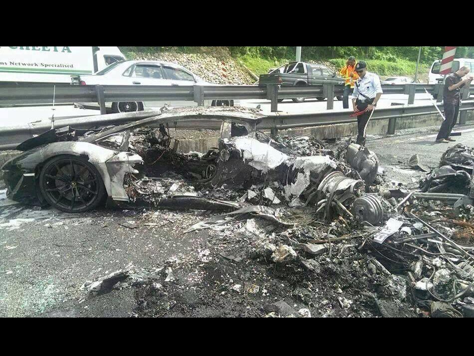 [Lamborghini-Crasg-3%255B4%255D.jpg]