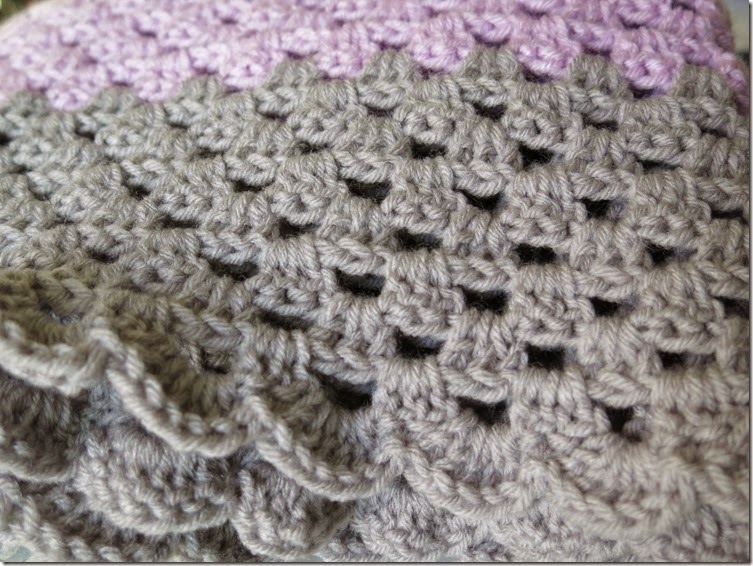 Crochet simples granny com borda em concha