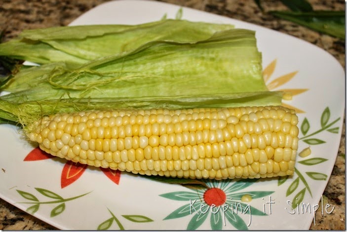 how-to-microwave-corn-on-the-cob (7)