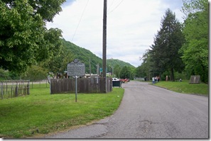 Daniel Boone marker, west of Charleston, WV in the Daniel Boone Park (Click any photo to enlarge)