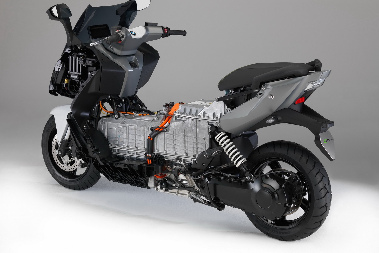 [BMW-Electric-Scooter-60%255B4%255D.jpg]
