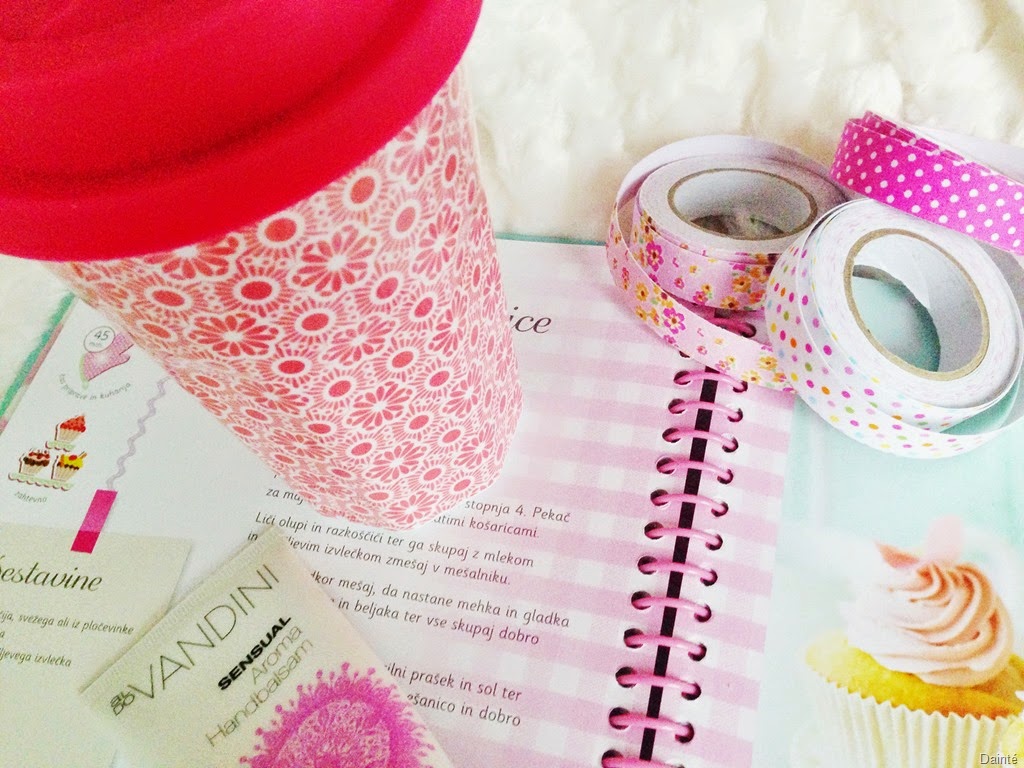 [travel%2520mug%2520study%2520dainte%2520shop%2520blog%2520spela%2520seserko%255B8%255D.jpg]