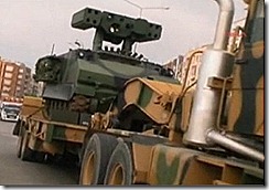 Material militar a caminho da fronteira com a Siria.Jun2012