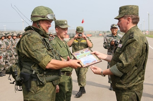 "Мирная миссия-2013": Фотографии российских военных