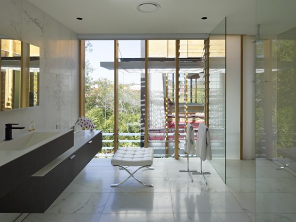 Casa Taringa / Loucas Zahos arquitects baño-moderno-casa-Taringa-Loucas-Zahos-arquitects