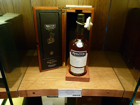 Imagini Dublin: whiskey Midleton, cel mai scump din colectia Johnson