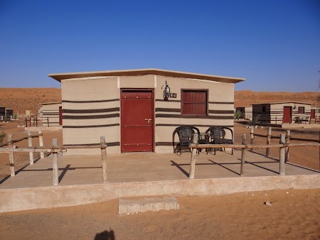 24. Cort Arabian Oryx Camp - Oman.JPG