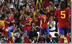 Spain-celebrate-scoring-t-007
