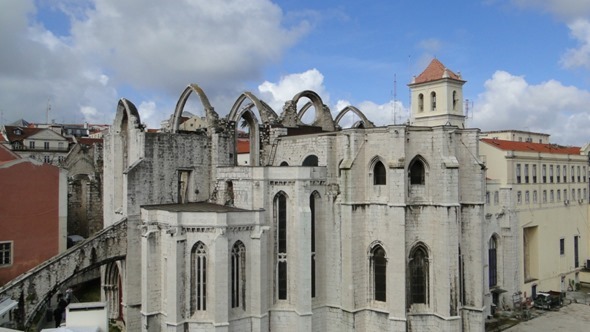 Vista do Miradouro de Santa Justa - Convento do Carmo