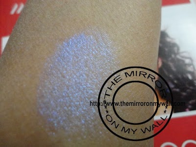 Nyx Ultra Pearl Mania Space Pearl Swatch