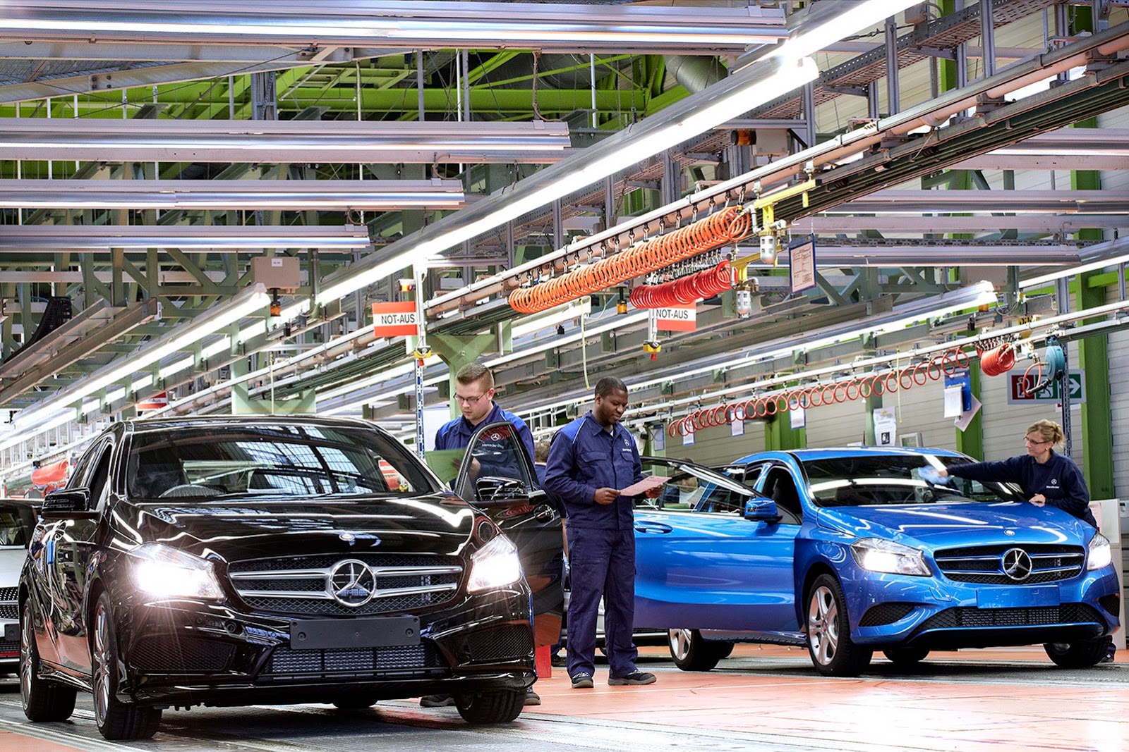 [Mercedes-Benz-2%255B2%255D.jpg]