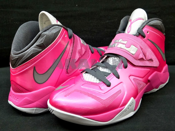 lebron soldiers pink