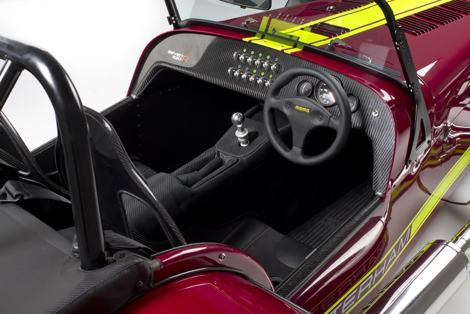 [Caterham-R620-4%255B2%255D.jpg]