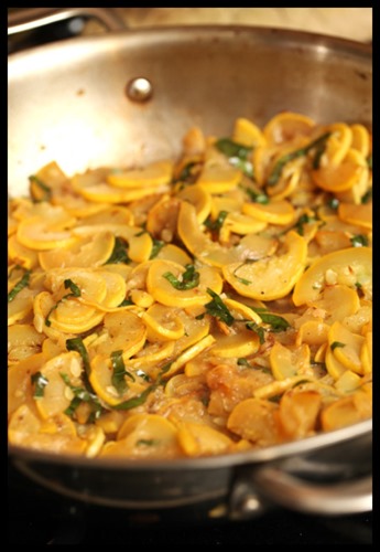 smothered yellow squash