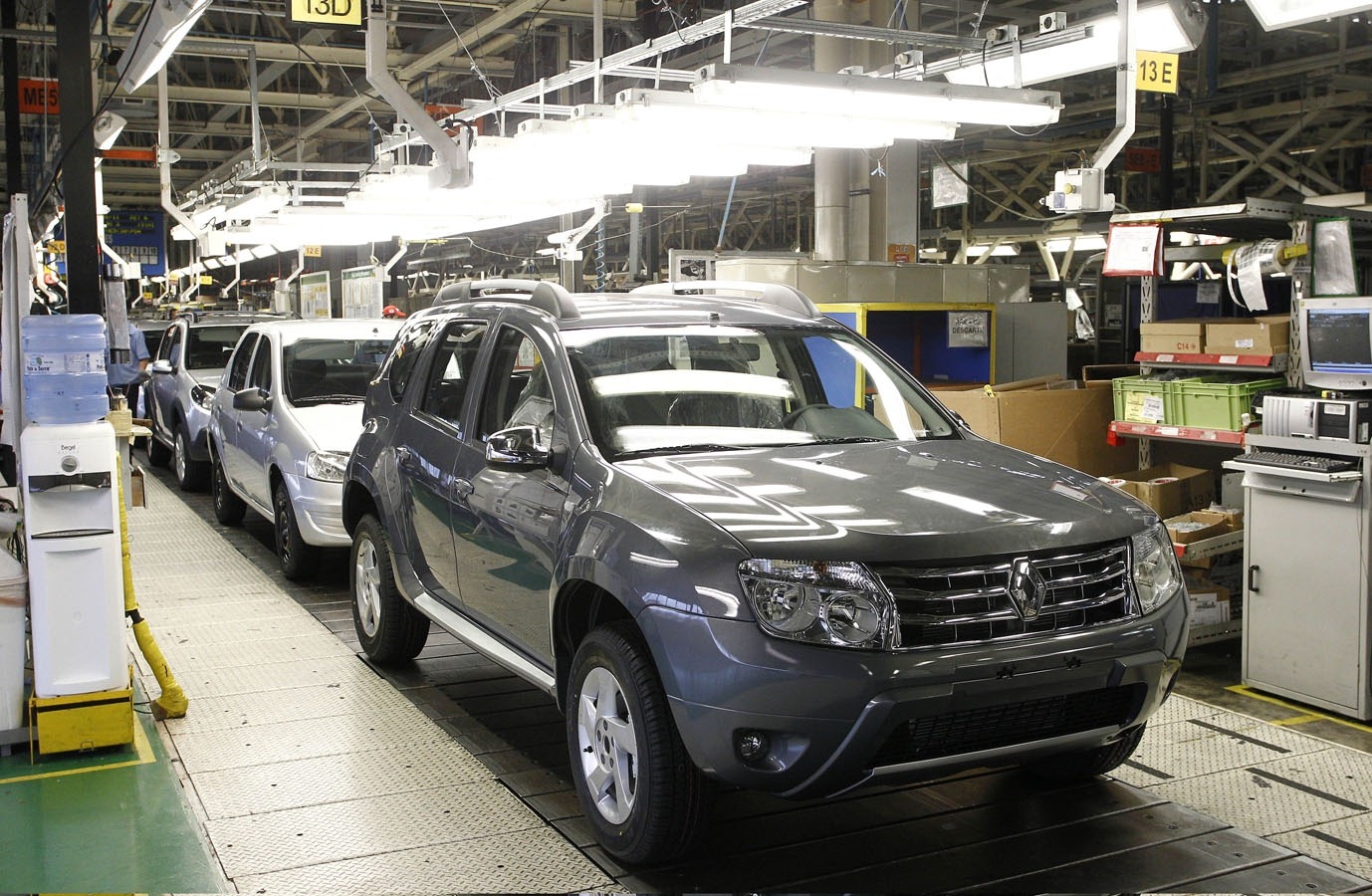 [Linha%2520de%2520Produ%25C3%25A7%25C3%25A3o%2520Duster%2520f%25C3%25A1brica%2520renault%2520pinhais%255B7%255D.jpg]