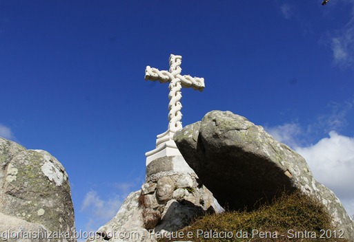 1 - Gloria Ishizaka -Parque e Castelo da Pena - Sintra 2012 - cruz alta 1