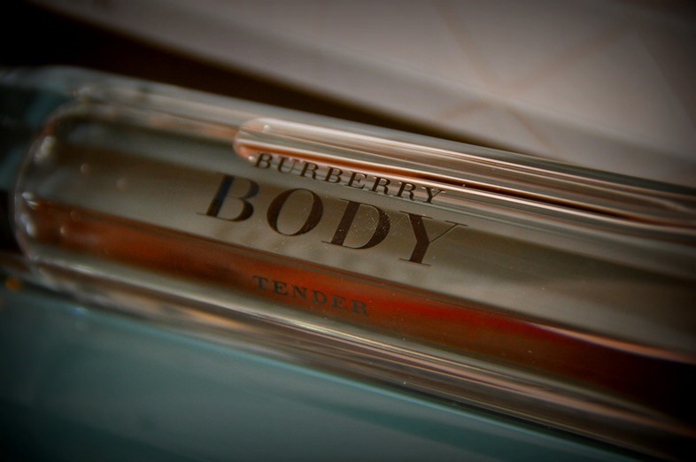 BURBERRY BODY TENDER