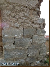 Detalle del basamento de la torre - La Torraza - Valtierra