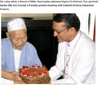 Gambar TG Nik Aziz Berjumpa Dengan Bishop Sebastian