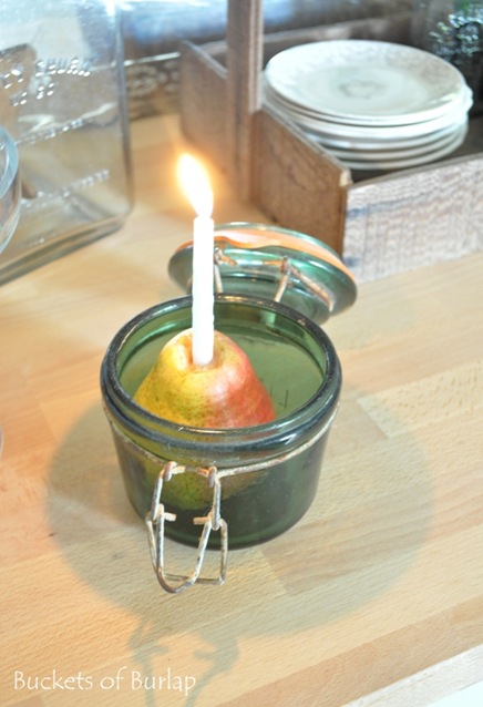 hutch-french jar pear