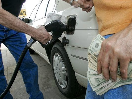 Price of Gasoline Drops Slightly in August