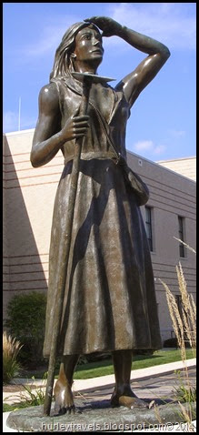 Pioneer Woman sculpture by Charles Shaler.