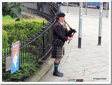 Scottish pipers are plentiful around the city.