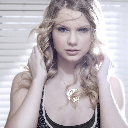 Hd-182588-ascw182588